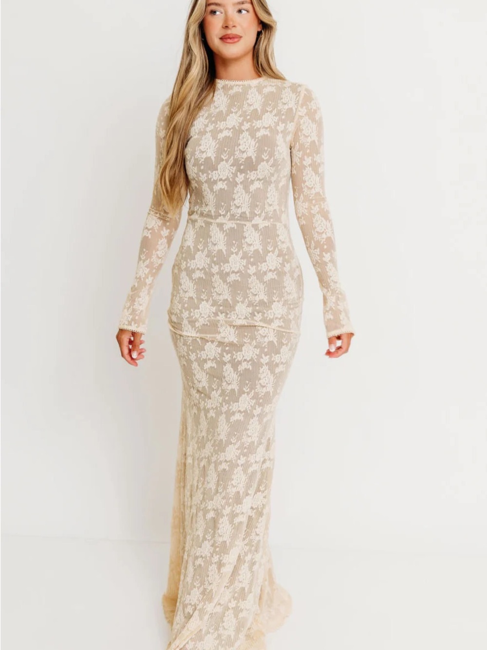 Elegant Lace Long-Sleeve Maxi Dress in Cream